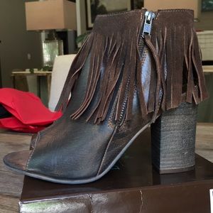 Diba True 🌟New🌟 Booties💖